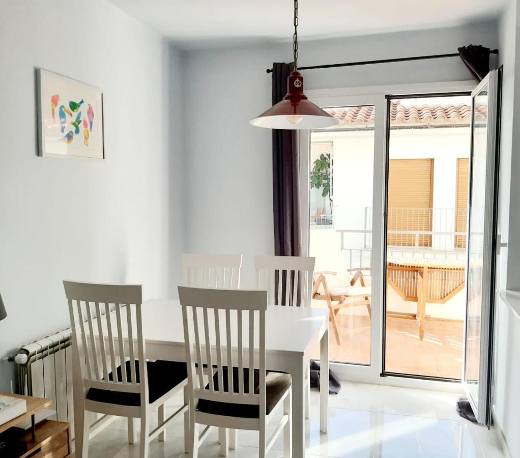2 Bedroom Apartment In The Old Town, Close To The Beach L' Escala Extérieur photo