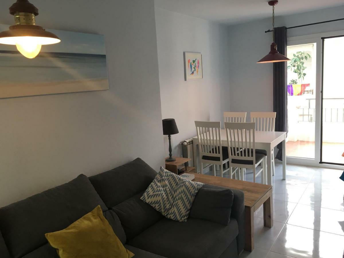 2 Bedroom Apartment In The Old Town, Close To The Beach L' Escala Extérieur photo